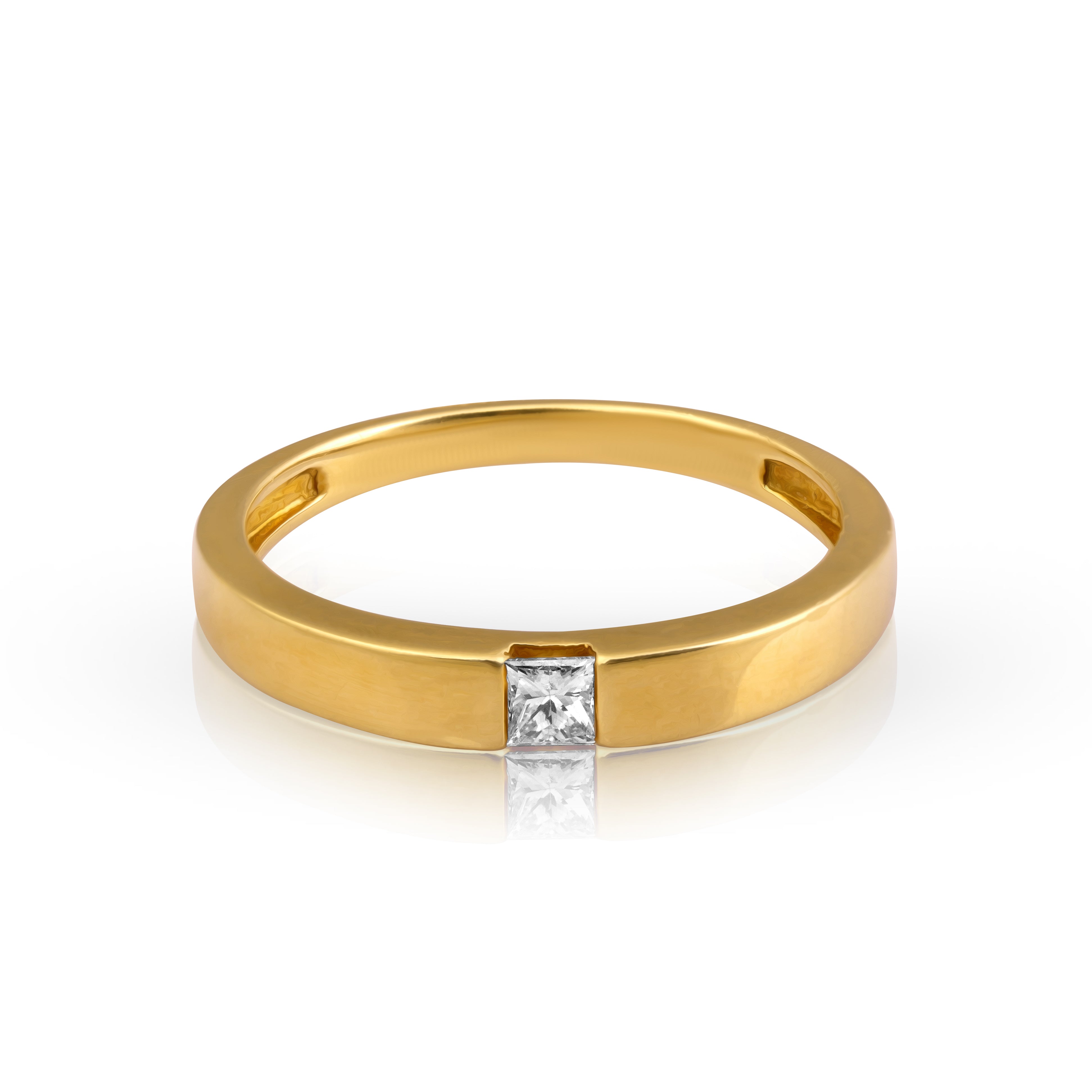 18 karat gold diamond ring