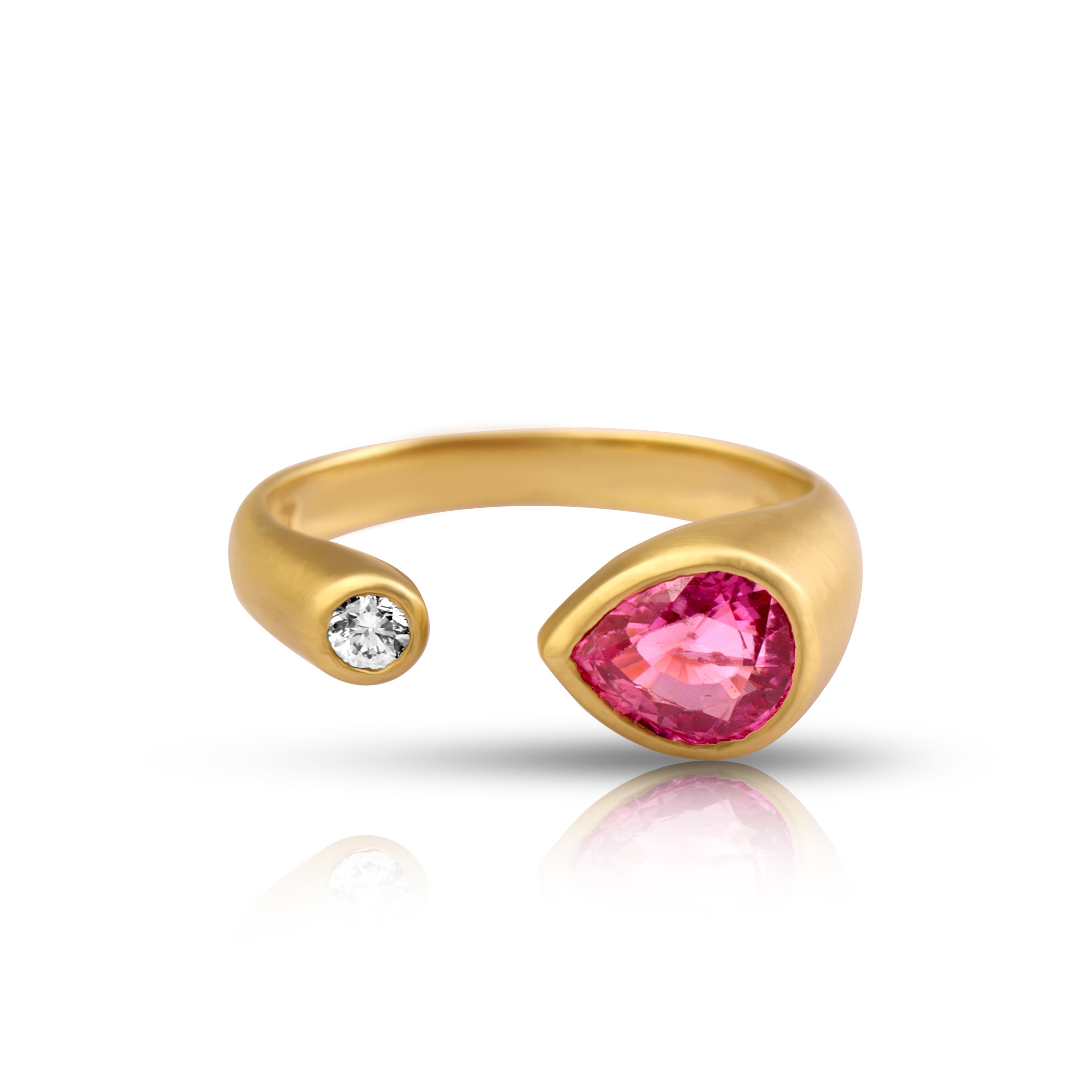 14 karat gold pink sapphire diamond ring