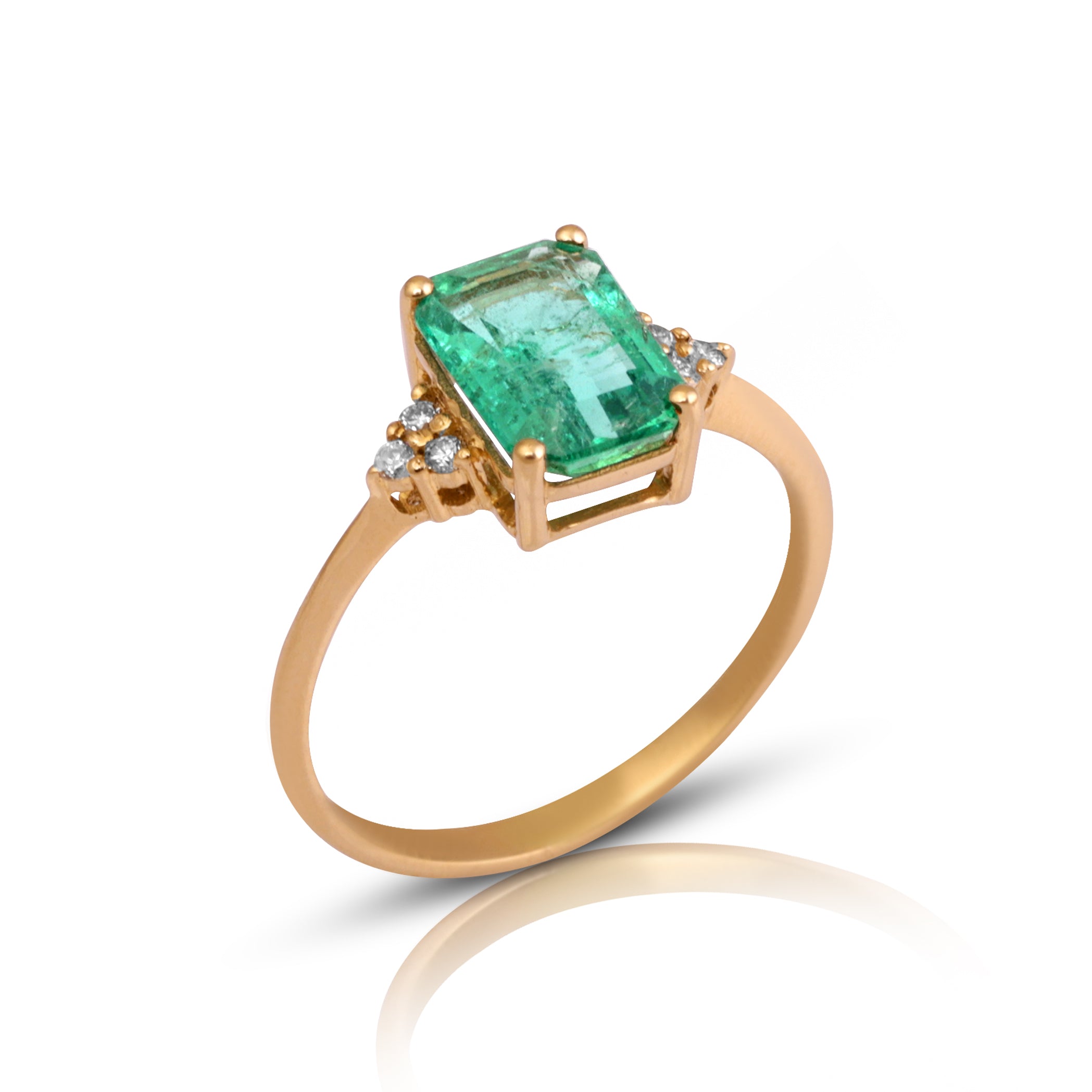 14 karat gold emerald diamond ring