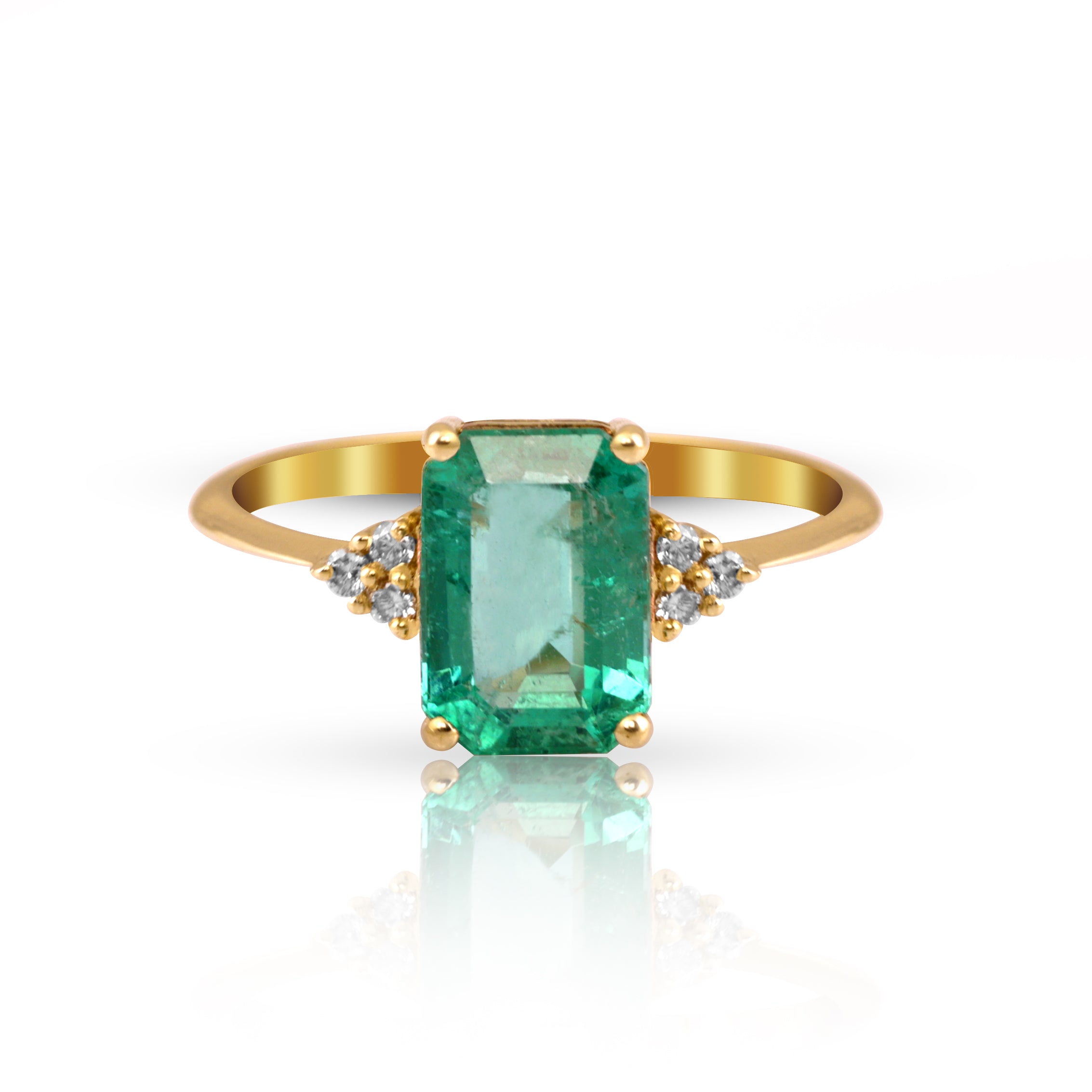 14 karat gold emerald diamond ring