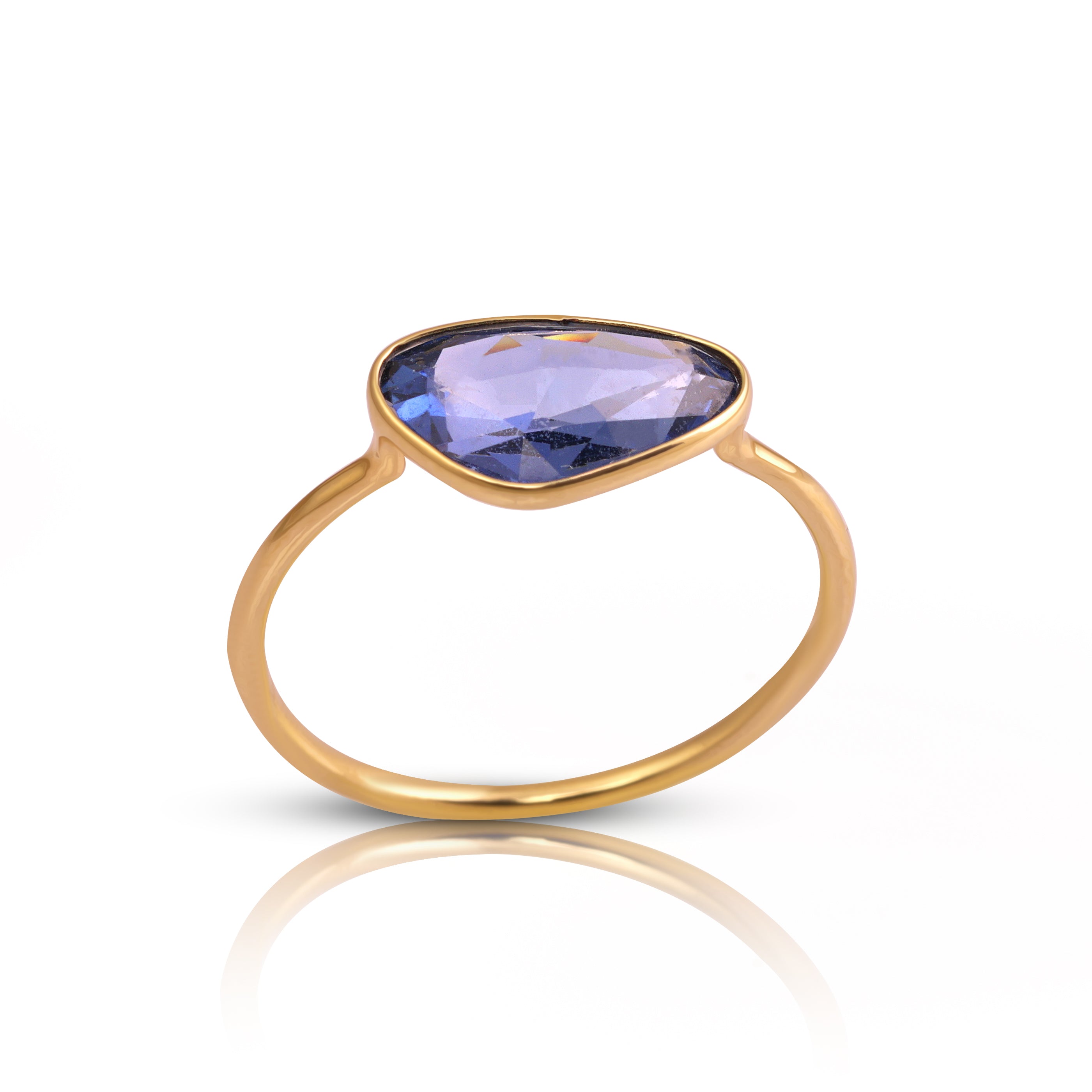 14 karat gold sapphire ring